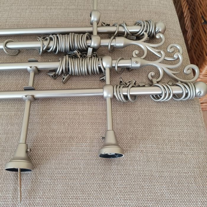 Karnisz ścienny ,okienny