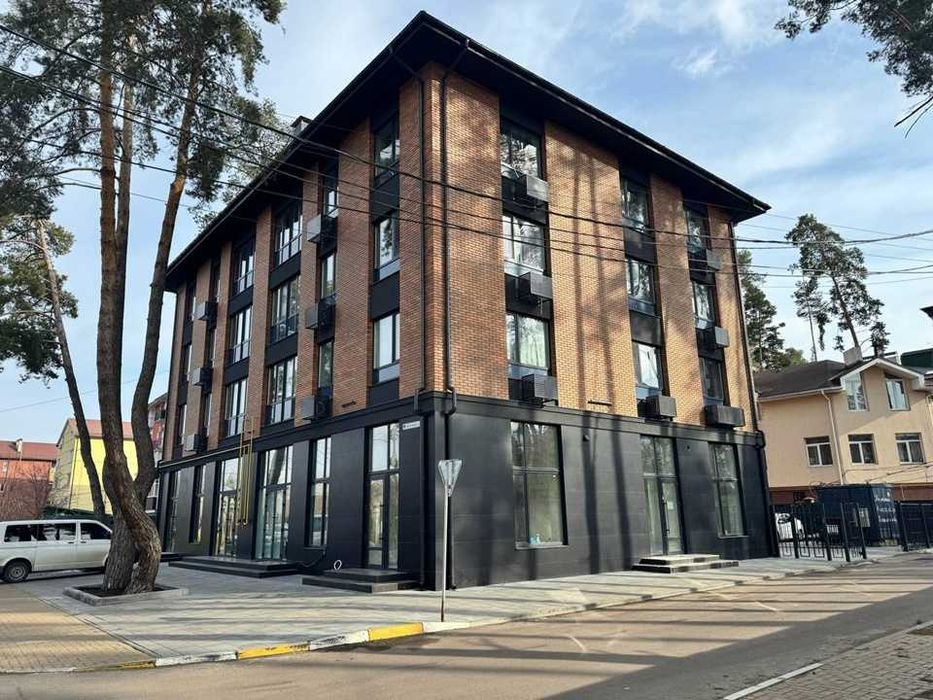 Комерційне приміщення у готовому будинку під Ваш бізнес! Фасадне