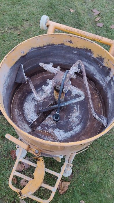 Mieszalnik do kleju zapraw