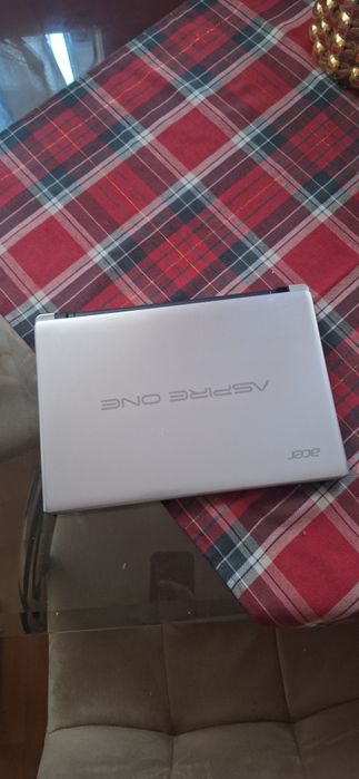 Acer Aspire One 756-B847c 8gb/intel celeron