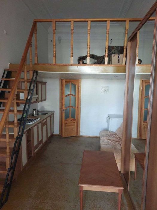 продаж 1 кімн  квартири в центрі біля 7 школи з автономним опаленням