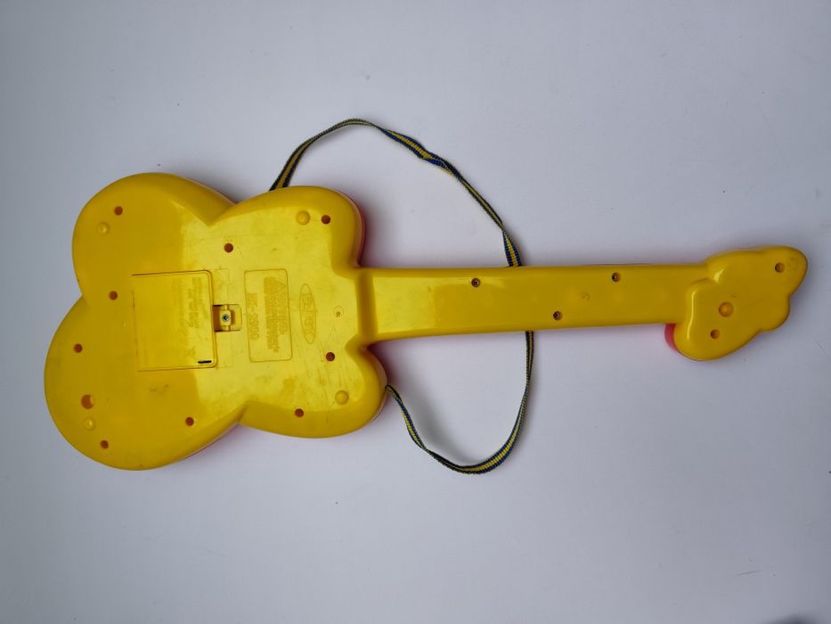 Gitara grająca zabawka