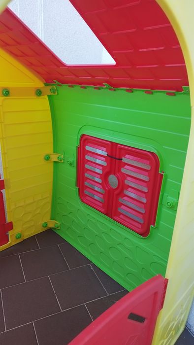 Domek ogrodowy dla dzieci na balkon do ogrodu