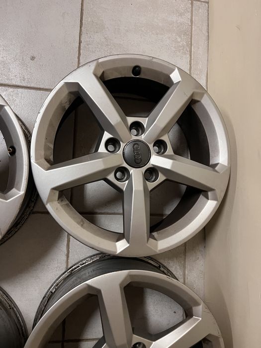 Jantes 16” 5x112 originais Audi a3 q2 Vw caddy golf seat leon