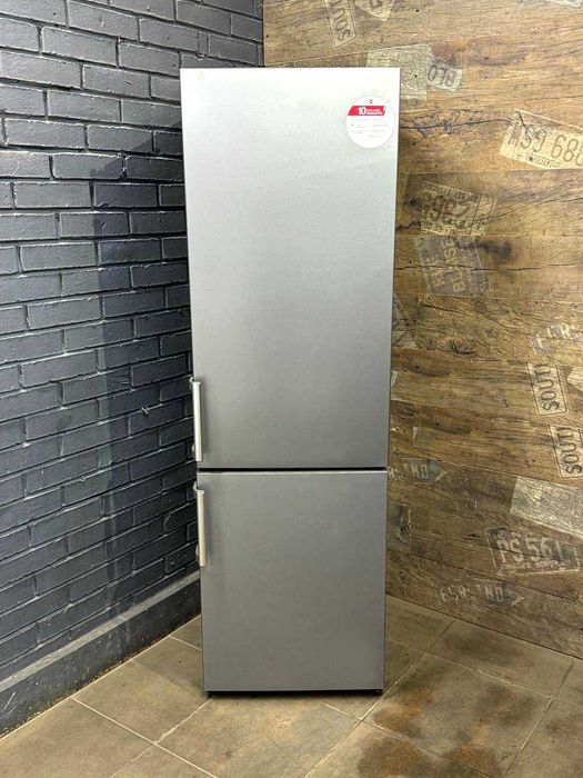 СТОК No Frost холодильник Hisense RB343D4DW недорого гарантія доставка