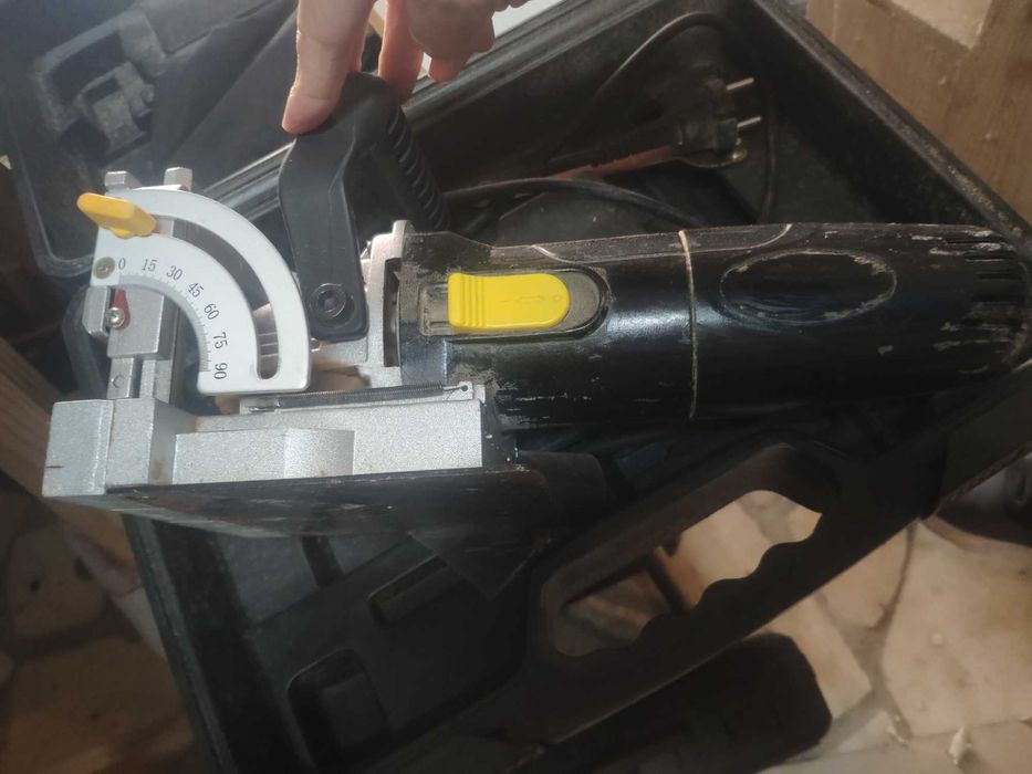 Várias máquinas carpintaria e outros