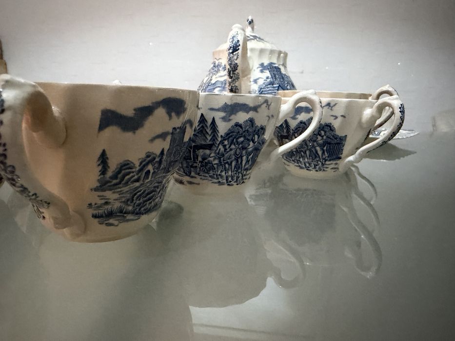 Conjunto de loiças inglesas Myott Royal Mail