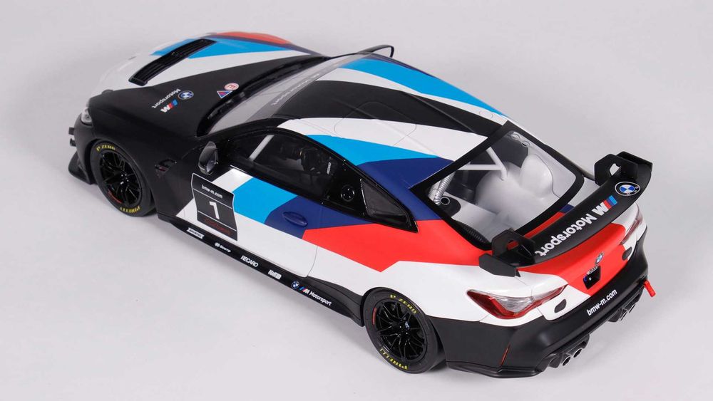 OTTO 1/18 BMW M4 GT4 モデルカー OT1228 BMW M4 GT4 Presentation 1:18 model car OttOmobile OT1228 - Modelkars