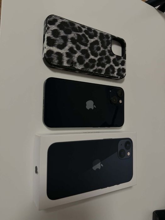 iPhone 13 Midnight, 128 GB pamięci