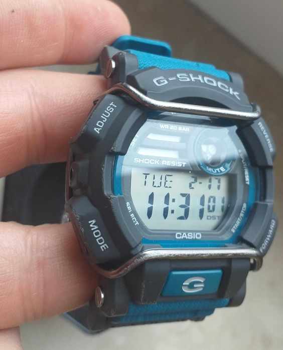 Zegarek Casio G-Shock GD-400-2ER