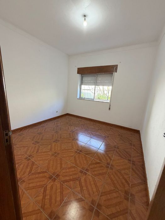 Moradia geminada na EM514, Aldeia de Nacomba