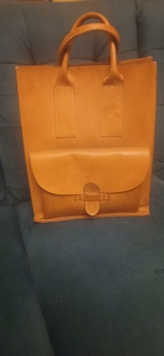 Ręcznie szyta torba skórzana