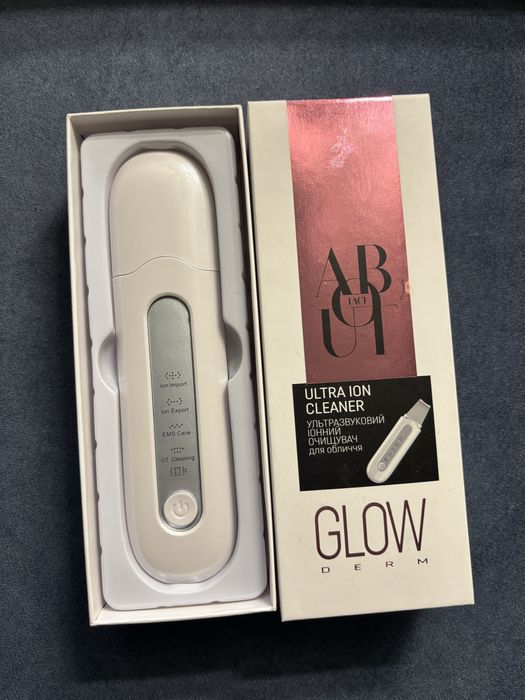 Ультразвуковой ионный очиститель для лица ABOUT face Ultra Ion Cleaner