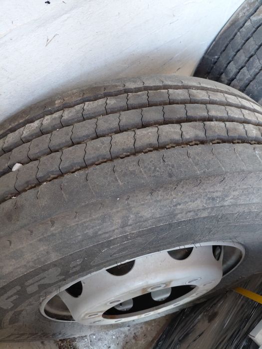Opony + felgi 315/80 R22,5 stan bardzo dobry