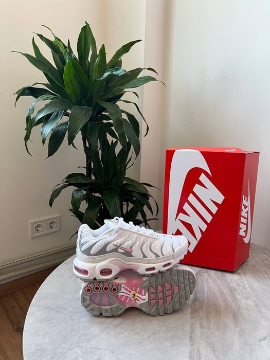 ХІТ! Nike Air Max TN + White Pink / жіночі кросівки найк 37 38 39 40