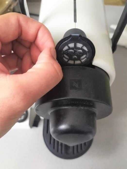 Cápsulas reutilizáveis para máquinas Nespresso - Poupe no café!