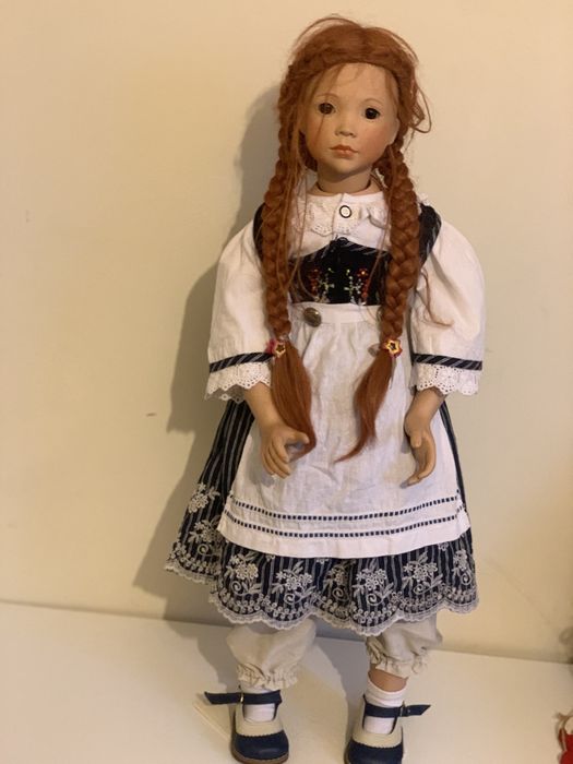 Lalka porcelanowa Alexa Linda Mason 78