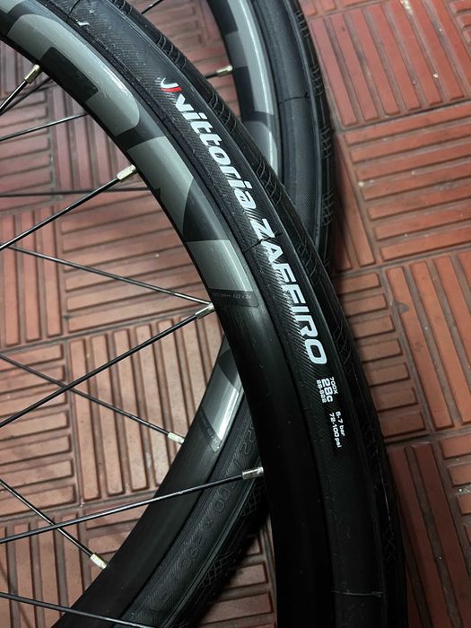 Rodas Easton EA70 AX Tubeless Disc 700c Gravel