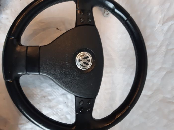 Kierownica/ pasy bezpieczeństwa/poduszka pasażera Volkswagen Passat B6