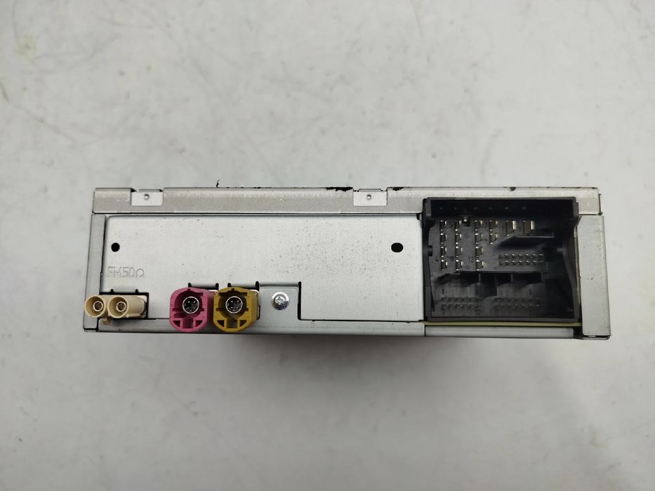 Rádio / auto-rádio VOLKSWAGEN Golf VII (5G1, BQ1, BE1, BE2)