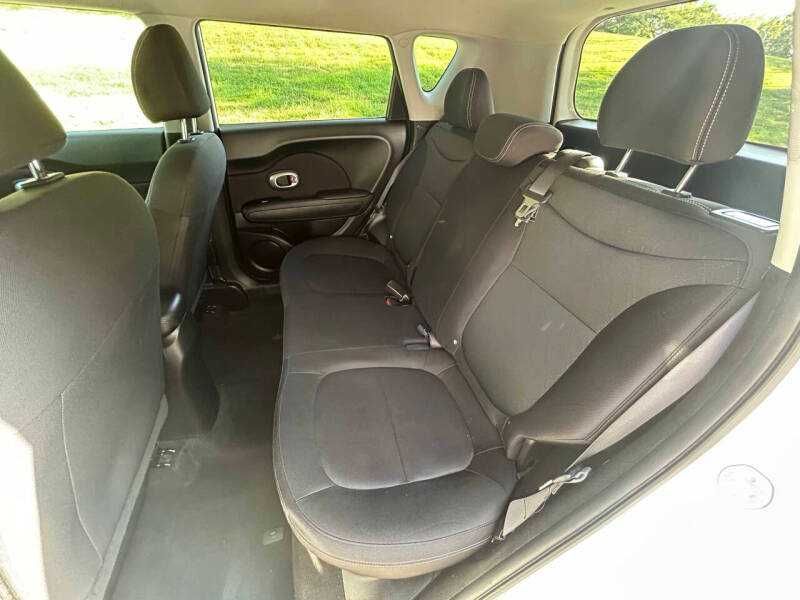 2017    Kia Soul