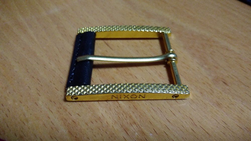 Fivela Nixon Para Cinto