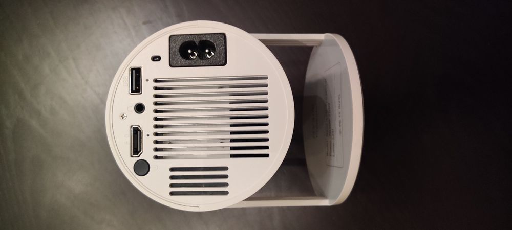 Projetor portátil Magcubic HY300 (novo)