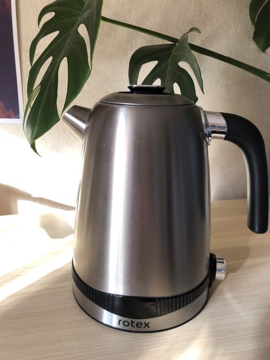 Чайник електричний б/у