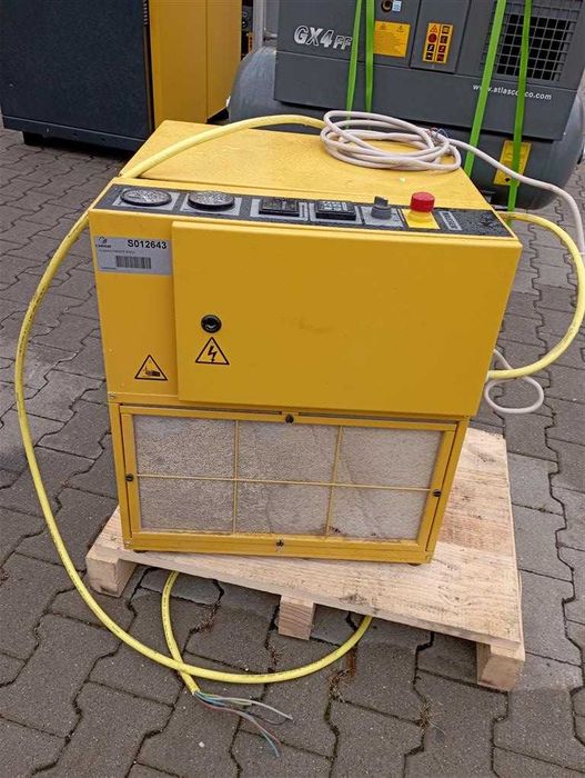 SPRAWNA!!! Sprężarka śrubowa KAESER SX6 4KW 0,75m3/min, S012643