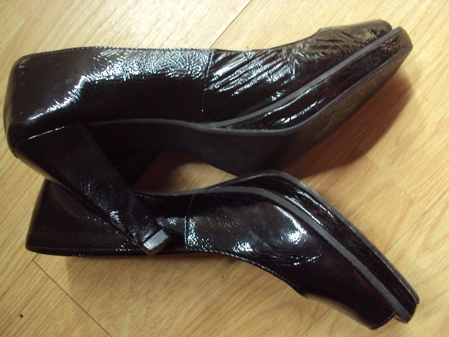 sapato verniz nr 40
