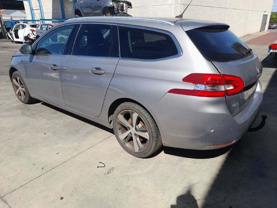 Para peças PEUGEOT 308 SW II