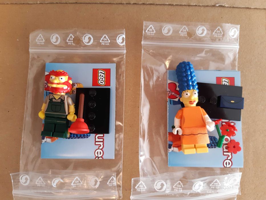 Lego 9 Minifiguras The Simpsons Series 1 e 2 com Folhetos Originais