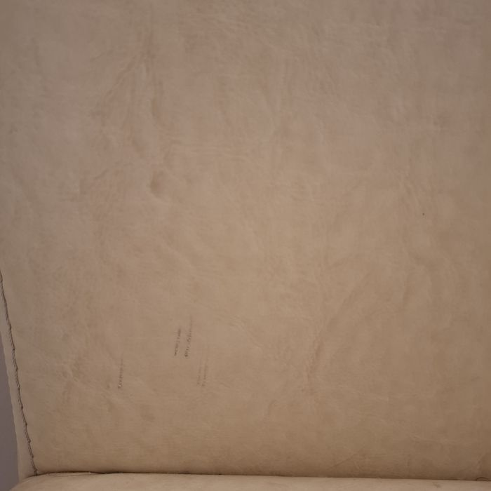 Conjunto aparador + 2 cadeiras