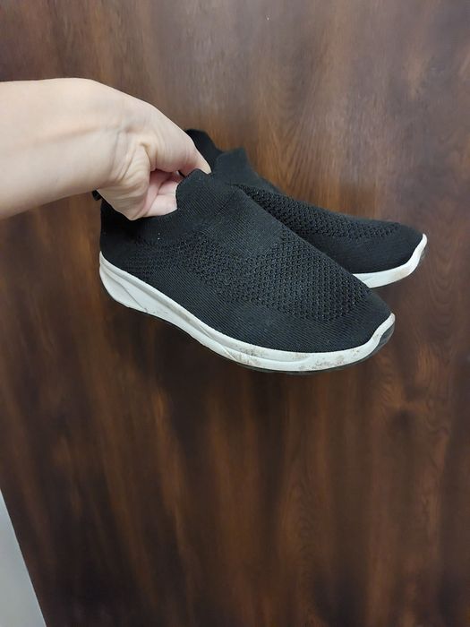 Używane buty, stan dostateczny