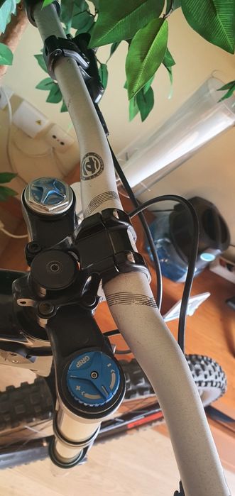 Saracen myst carbon