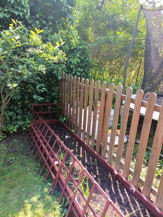 Montaż ogrodzeń panelowych drewnia, renowacja tarasowównych