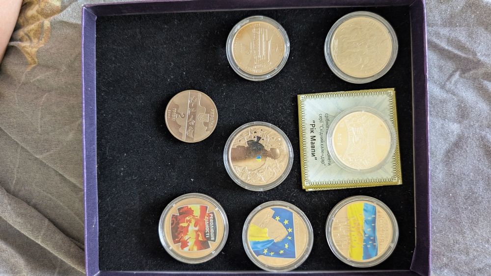 Монета ювілейна срібна Національний Банк