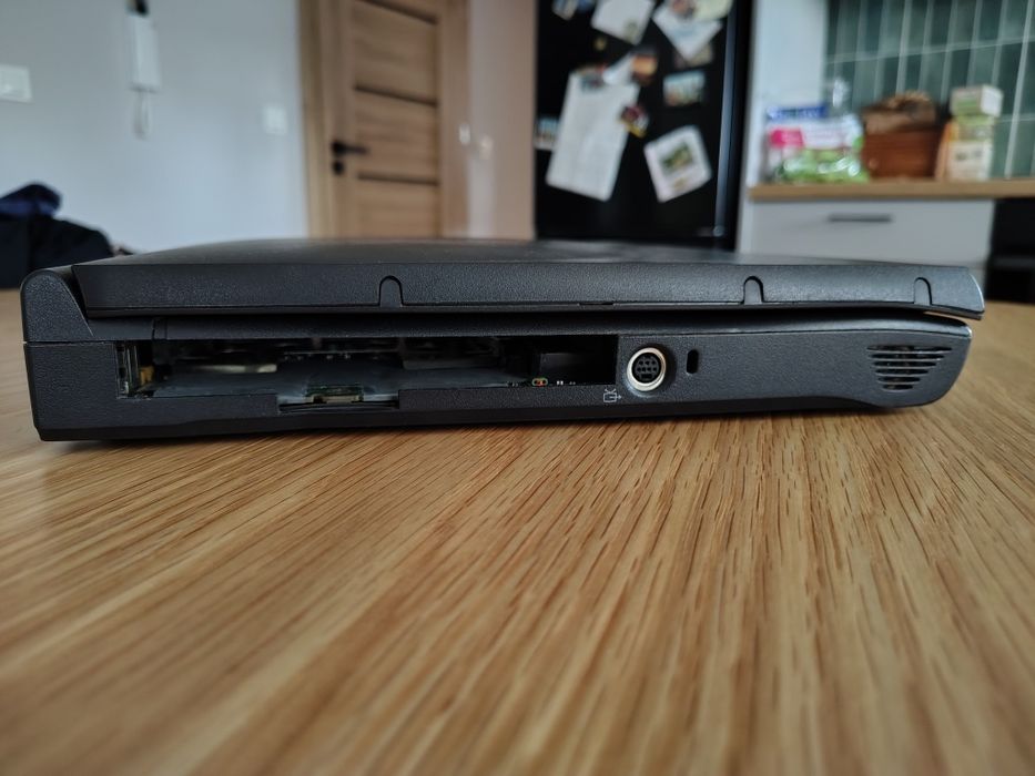 Dell Inspiron 8000.