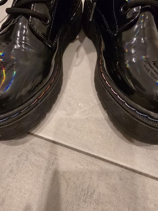 Workery glany trapery botki r.37 lakierowane połyskujące