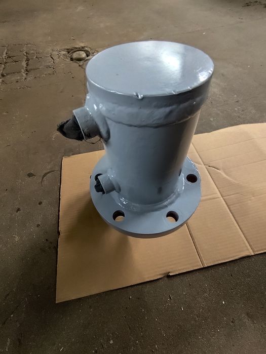 Siłownik hydrauliczny do prasy