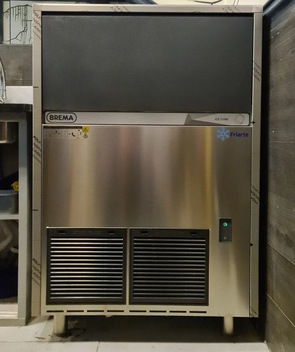 Máquina de gelo BREMA