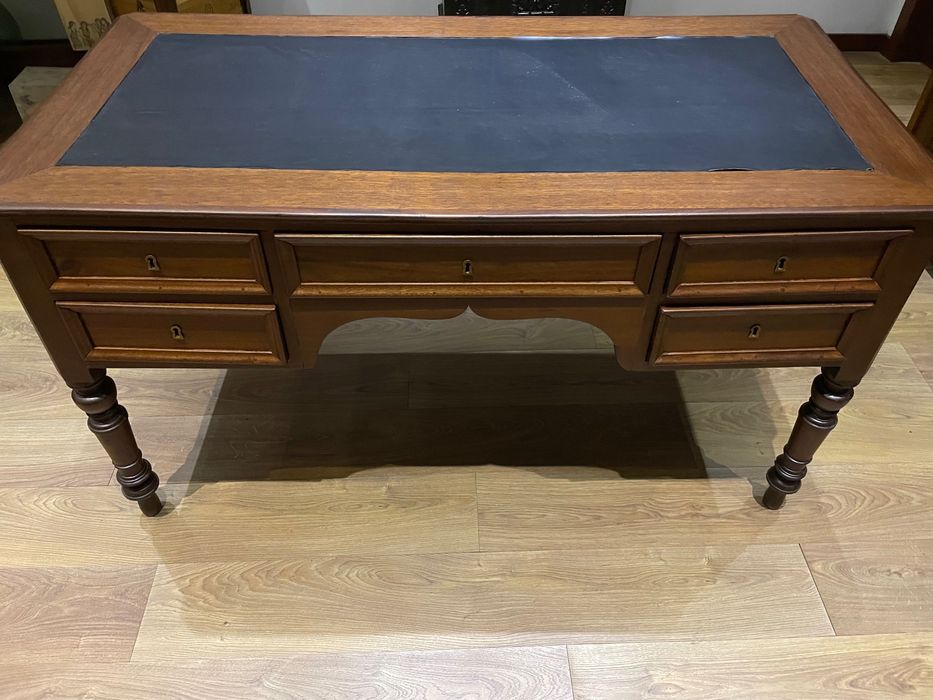 Secretária antiga estilo Romântico séc. XIX