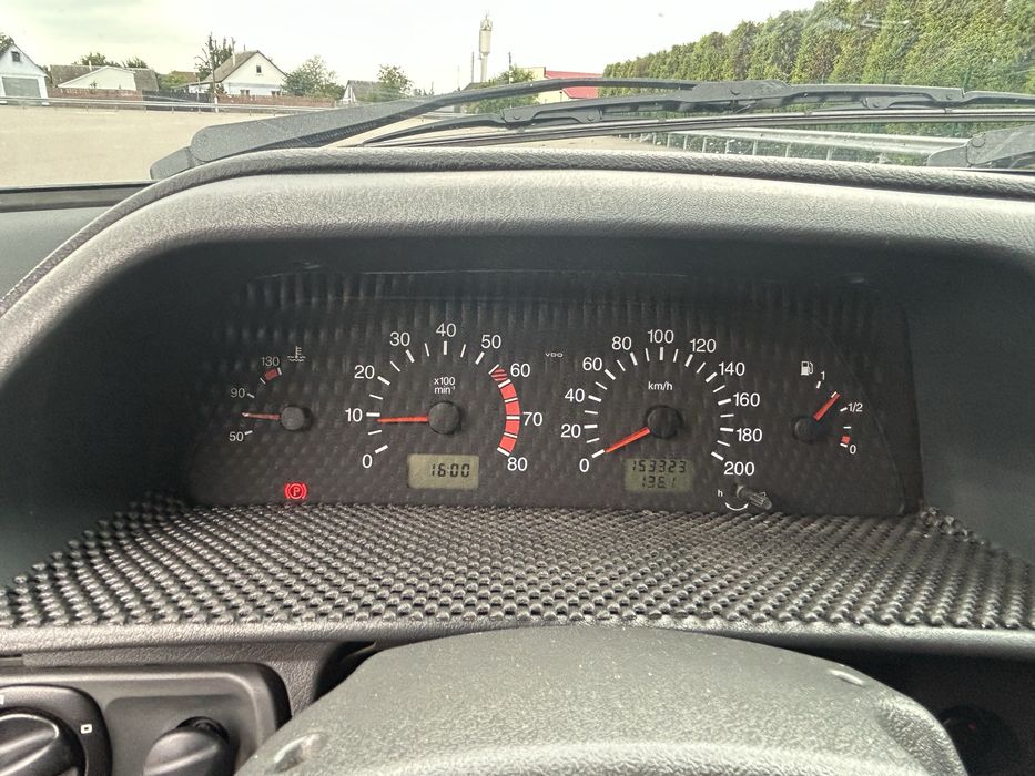 ВАЗ 2114 2006 року  1,5 бензин