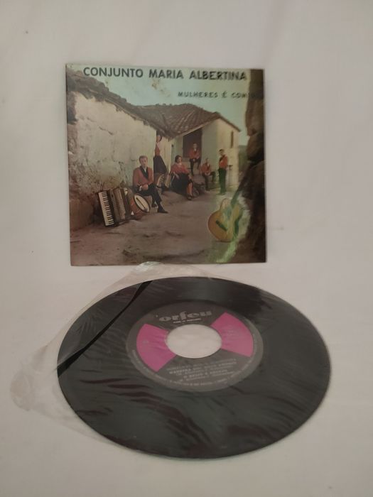 Single Conjunto Maria Albertina