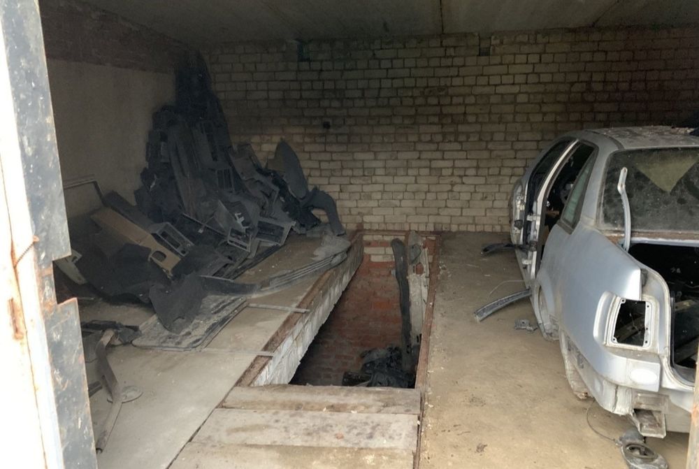 Здам в оренду великий капітальний гараж площею 110 м² в АК-31.
