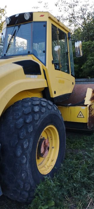 Продам  дорожний каток  BOMAG