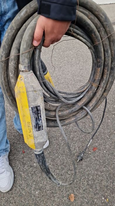 Wibrator wibrator do Betonu