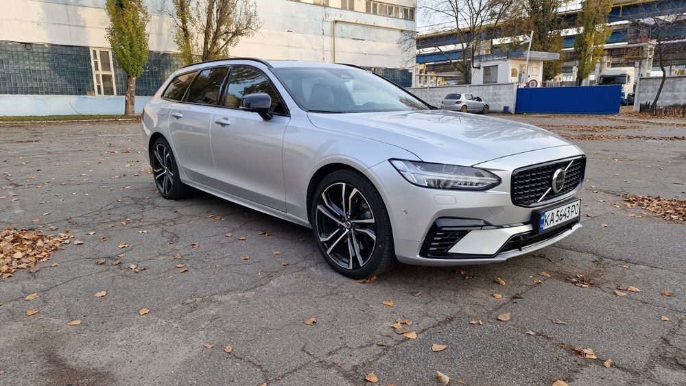 Volvo V90 T8 R-Design Plus  AWD PHEV 395 Hybrid