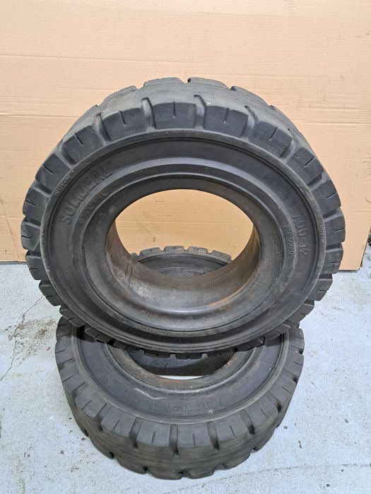 Opona pełna 7.00-12 Solideal Magnum do wózka widłowego - używana