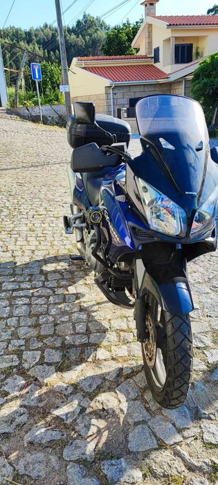 Moto Suzuki DL - 06
